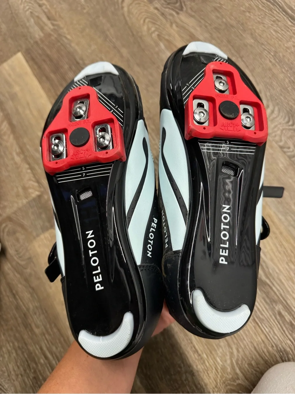 Peloton durable black